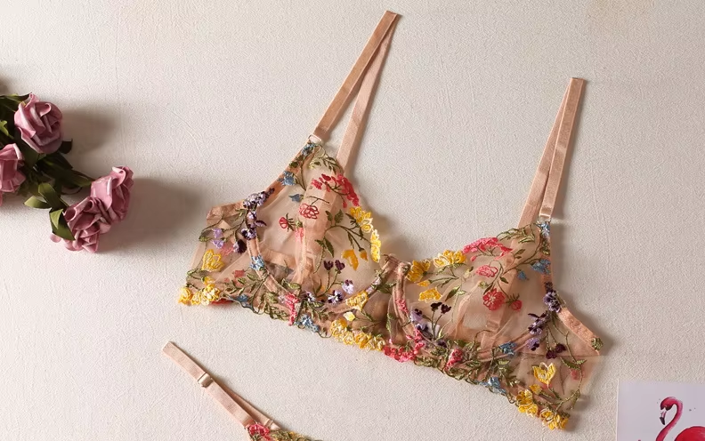Soutien-Gorge (Ref 044)