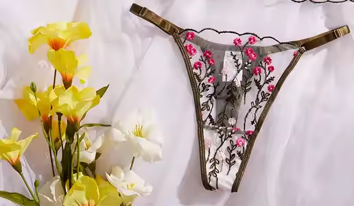 Dessous, lingerie : tanga (Ref 081)