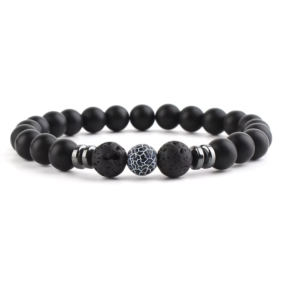 Bracelet -  perle de lave noire et perle noire patinée blanc  (Ref B023)